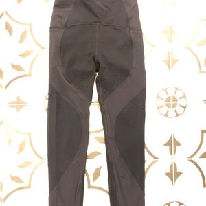 Lululemon size 4 7/8 length black tights